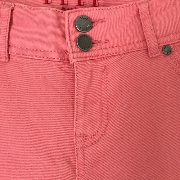 ELLE Capris - Picture 3 of 6